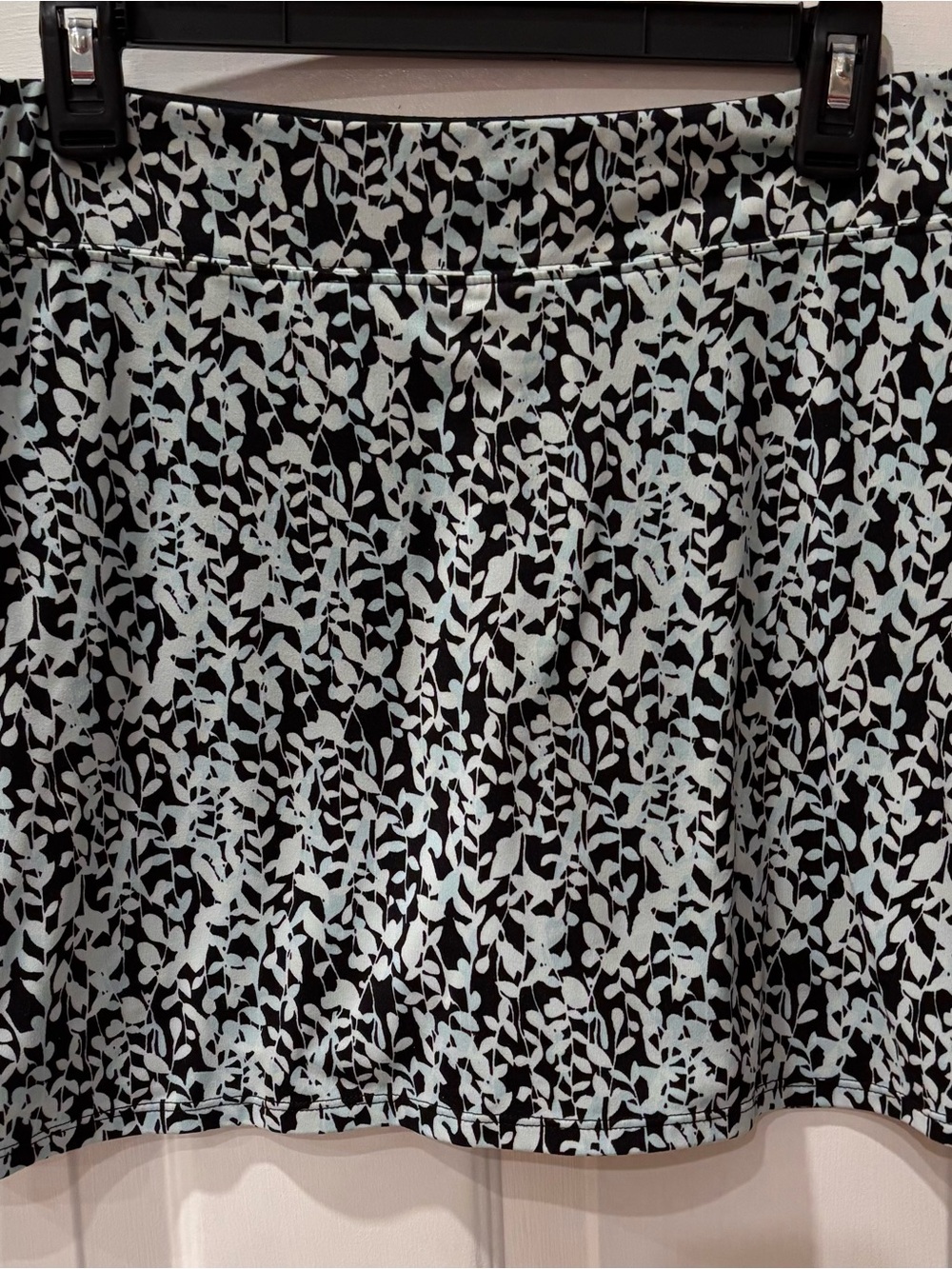 Tranquility Athletic Skort Leaf Lt. Bue/Black Activewear Skirt M Pickleball EUC